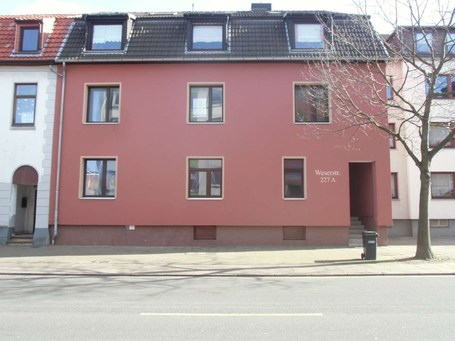 Thumbnail-Wohnung zum Mieten in Bremerhaven 800,00 € 110.99 m²