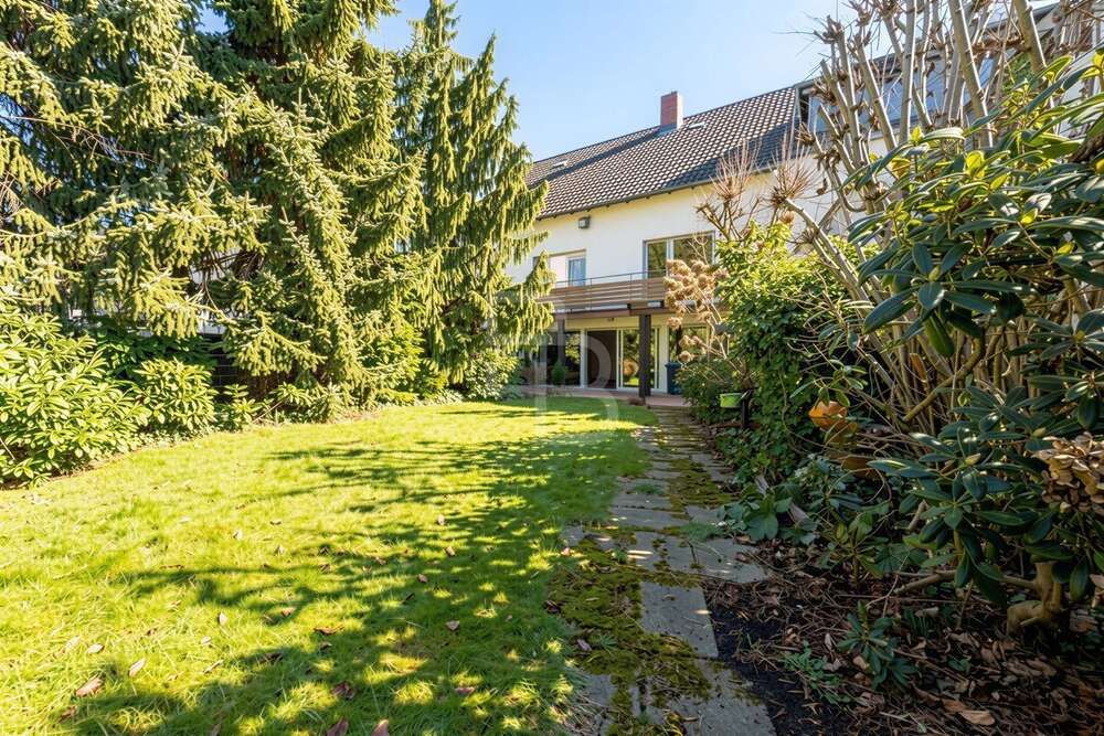 Thumbnail-Haus zum Kaufen in Köln 589.000,00 € 201 m²