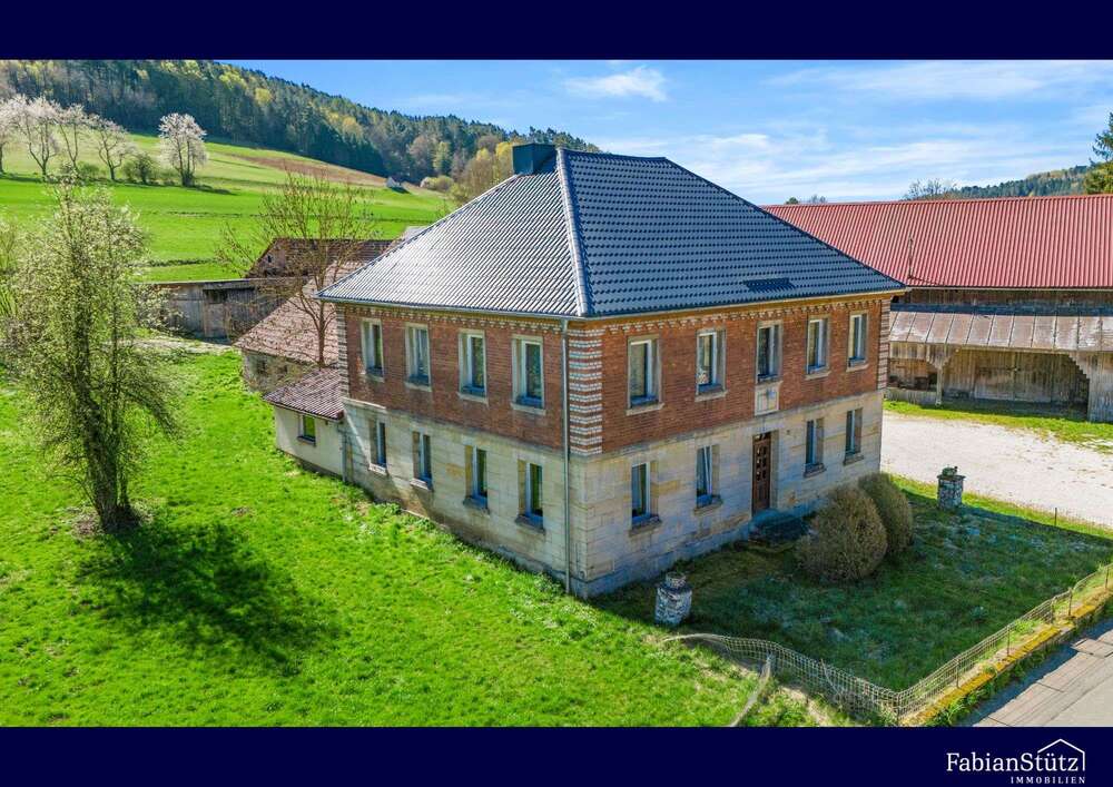 Thumbnail-Haus zum Kaufen in Pottenstein 169.000,00 € 206 m²