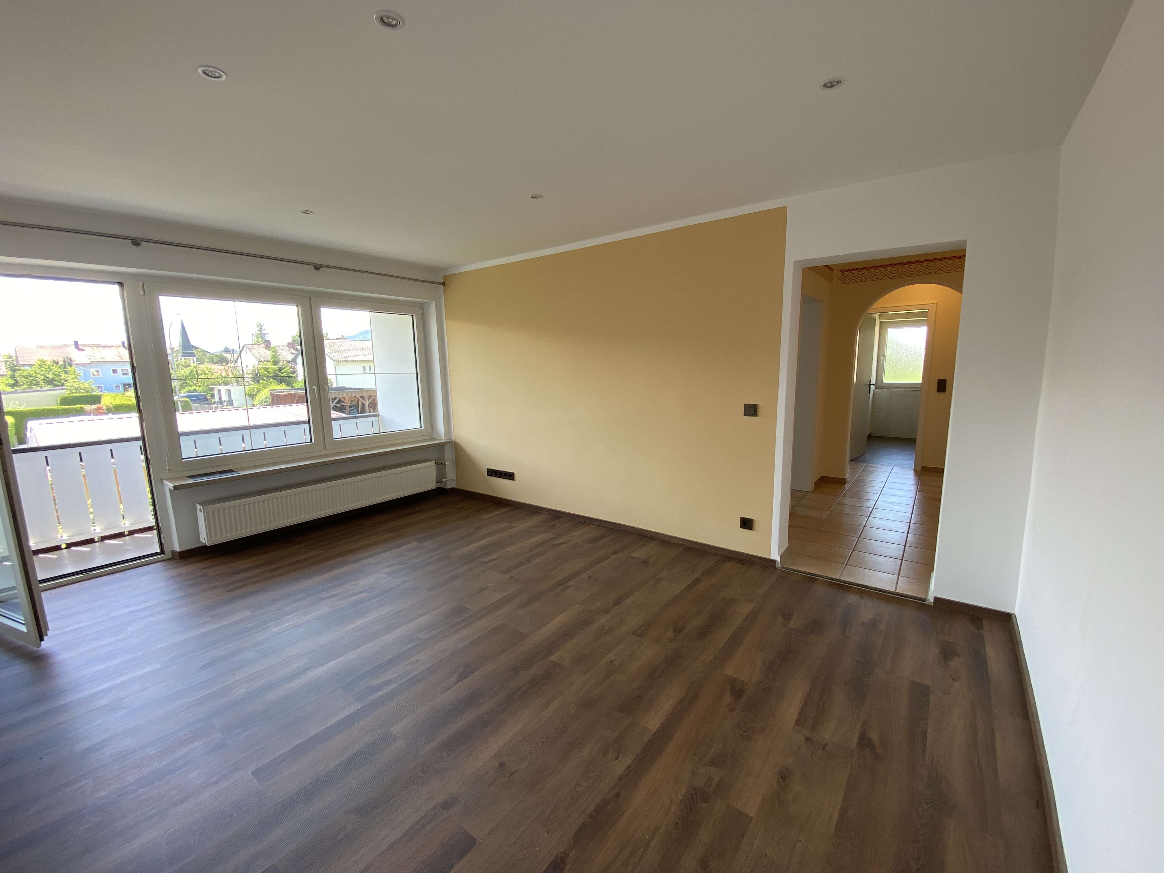 Thumbnail-Wohnung zum Kaufen in Ainring 349.000,00 € 72 m²