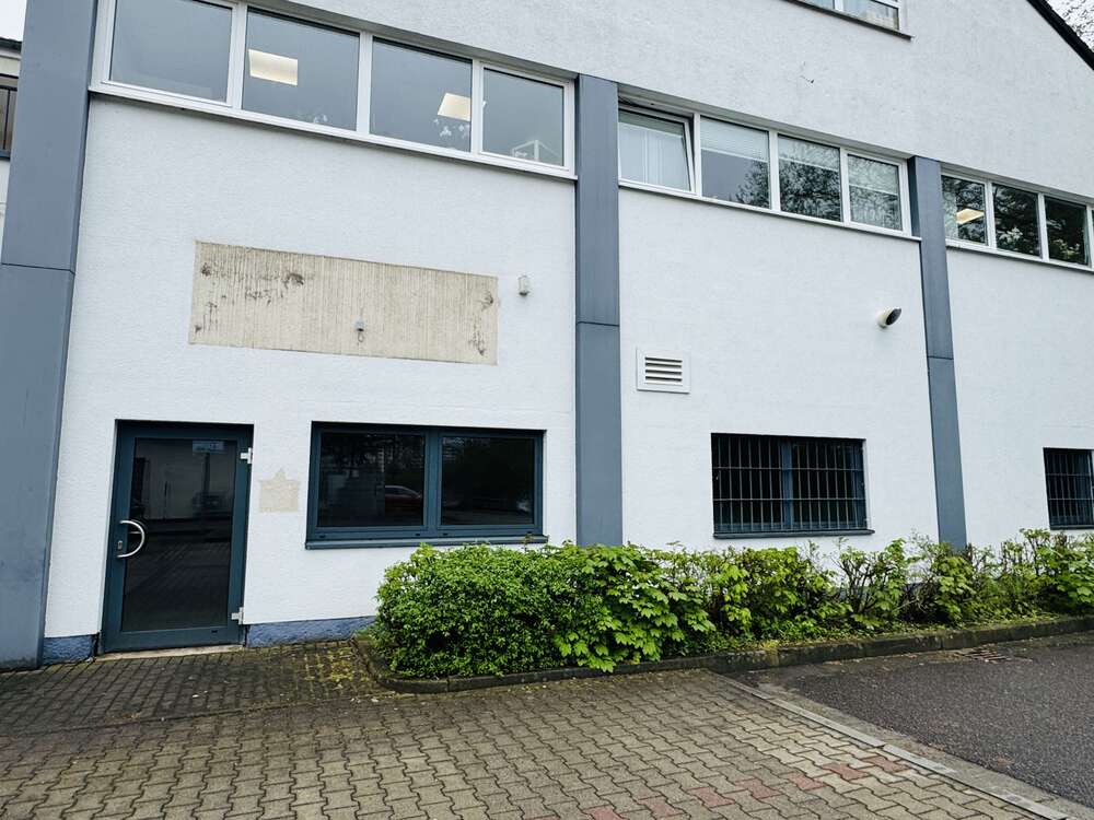 Thumbnail-Einzelhandel in Chemnitz 300,00 € 91 m²