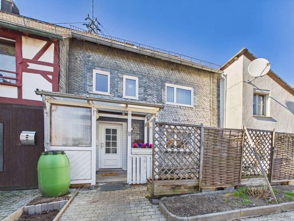 Thumbnail-Haus zum Kaufen in Weisel 126.000,00 € 100 m²