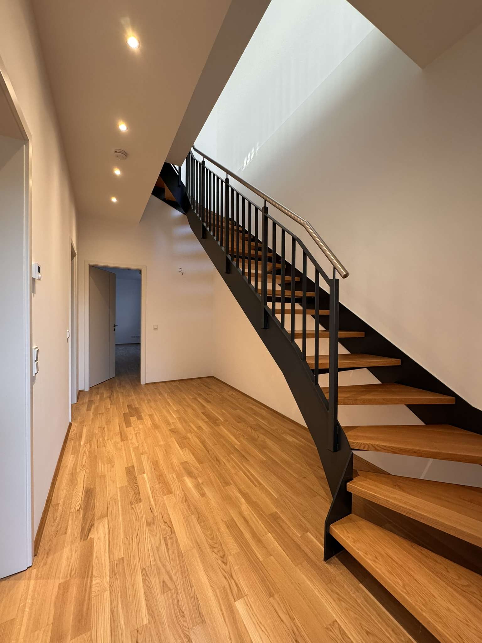 Thumbnail-Wohnung zum Mieten in Leipzig 1.477,00 € 98.45 m²