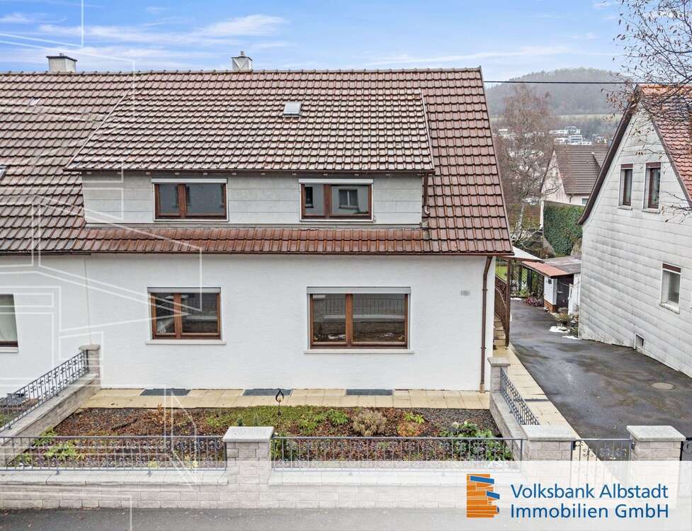 Thumbnail-Haus zum Kaufen in Albstadt 230.000,00 € 116 m²