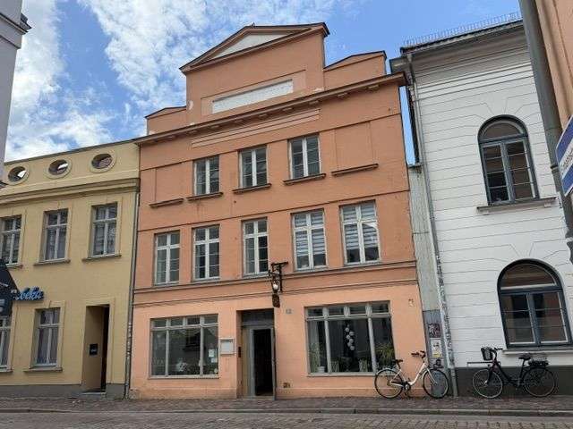 Thumbnail-Wohnung zum Mieten in Güstrow 357,00 € 42 m²