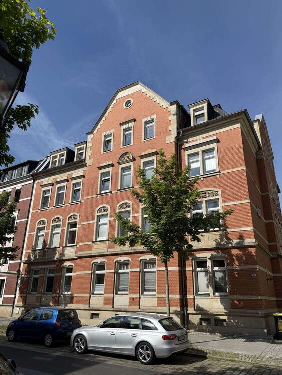 Thumbnail-Wohnung zum Kaufen in Dresden 72.800,00 € 28.33 m²