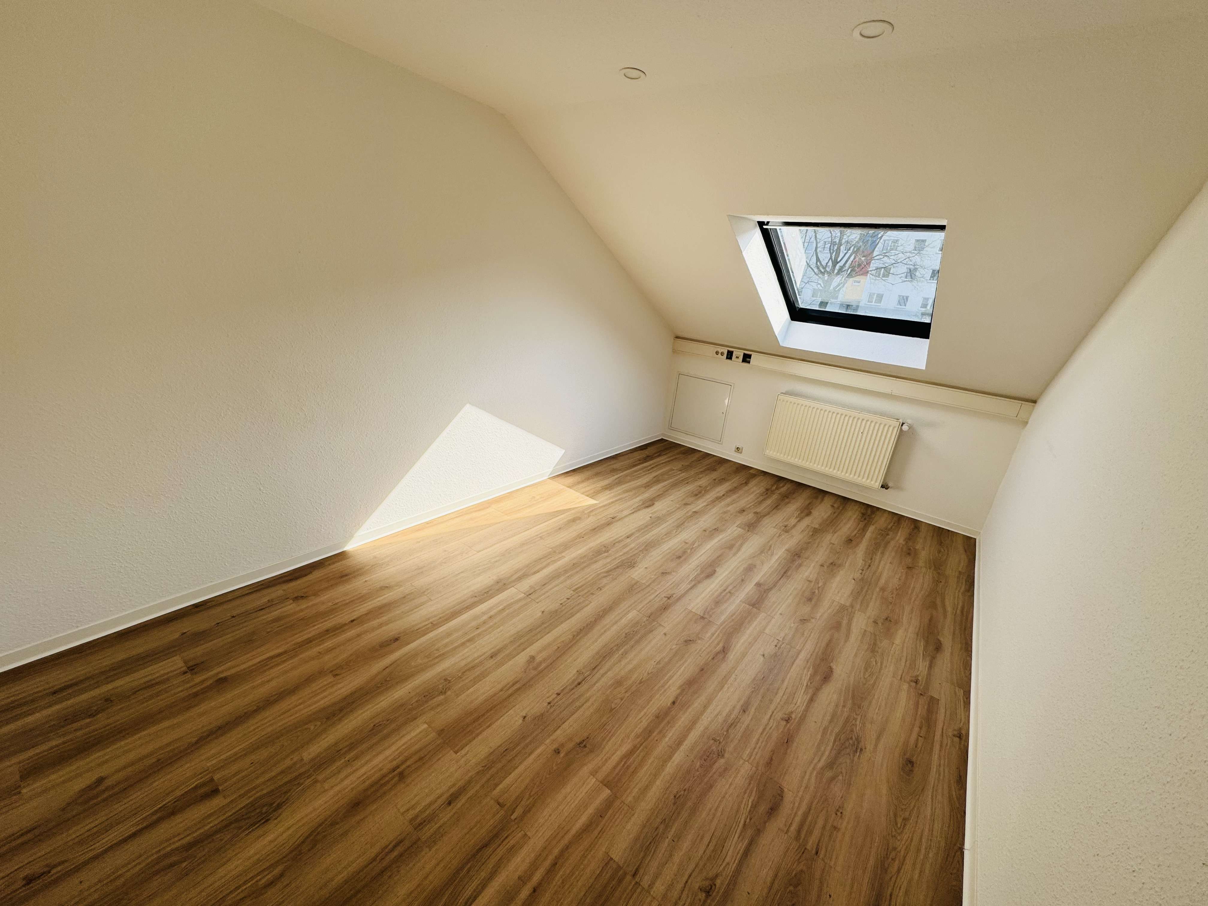 Thumbnail-Büro in Chemnitz 139,00 € 21.98 m²