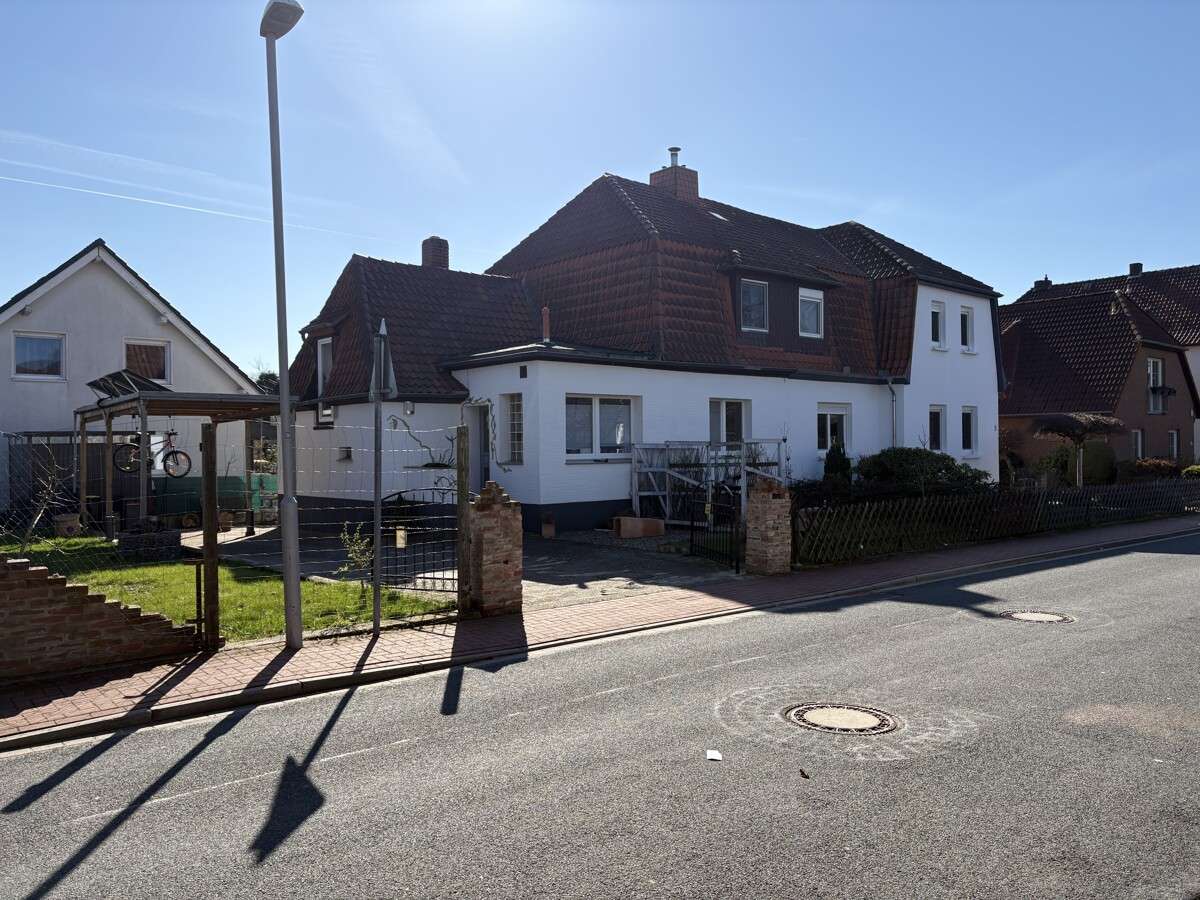 Thumbnail-Haus zum Kaufen in Wunstorf 230.000,00 € 103 m²
