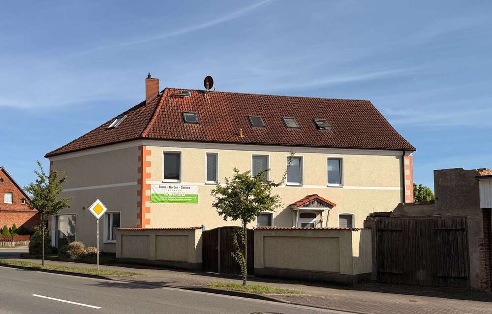 Thumbnail-Haus zum Kaufen in Gardelegen OT Jävenitz 250.000,00 € 330 m²