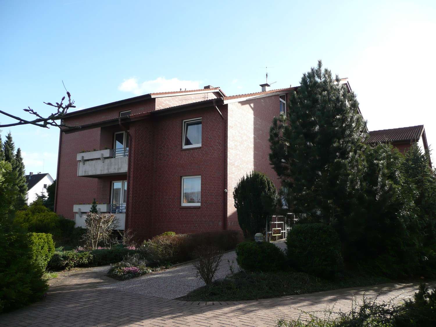 Thumbnail-Wohnung zum Mieten in Emmerthal 263,67 € 45.46 m²