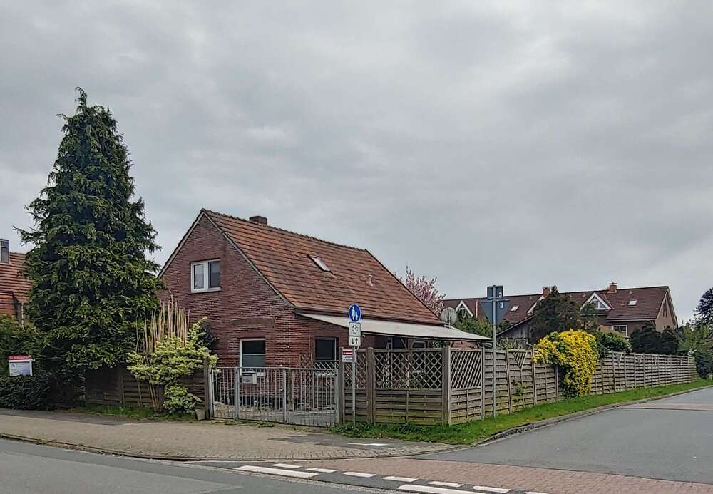 Thumbnail-Wohnung zum Kaufen in Schortens 153.000,00 € 130 m²