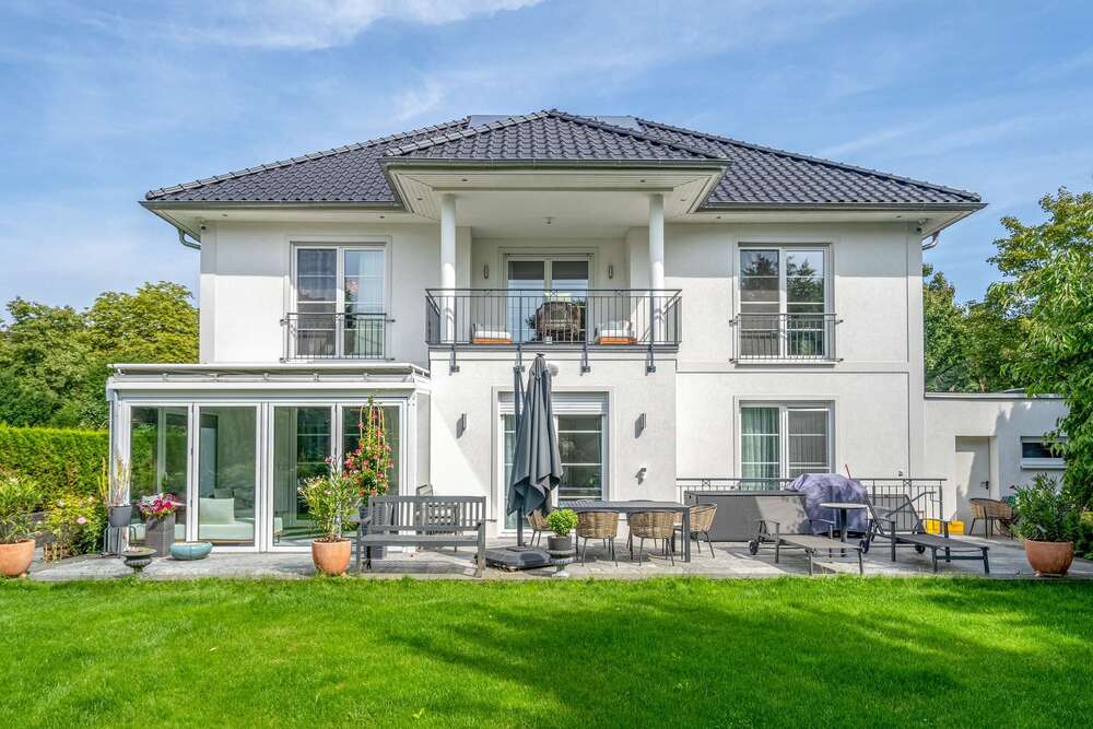 Thumbnail-Haus zum Kaufen in Berlin 3.850.000,00 € 325.6 m²