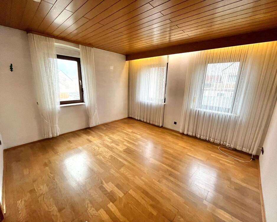 Thumbnail-Haus zum Kaufen in Zweibrücken 125.000,00 € 151 m²