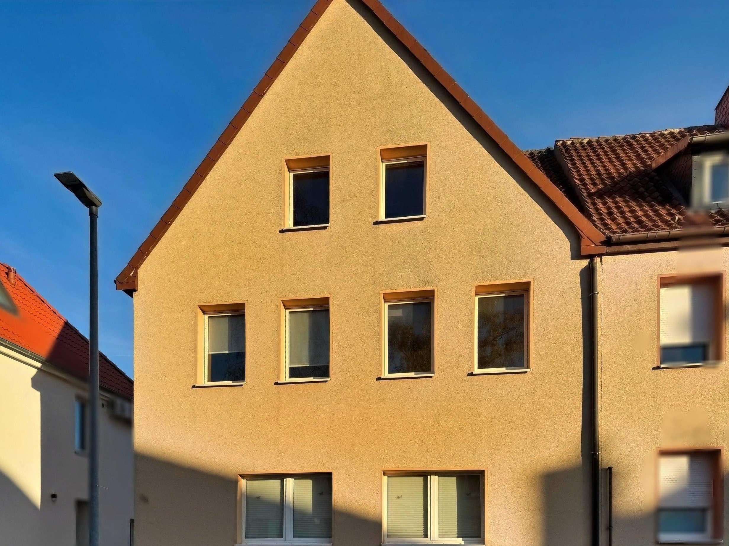Thumbnail-Haus zum Kaufen in Celle 220.000,00 € 138 m²