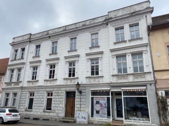 Thumbnail-Wohnung zum Mieten in Havelberg 910,00 € 130 m²