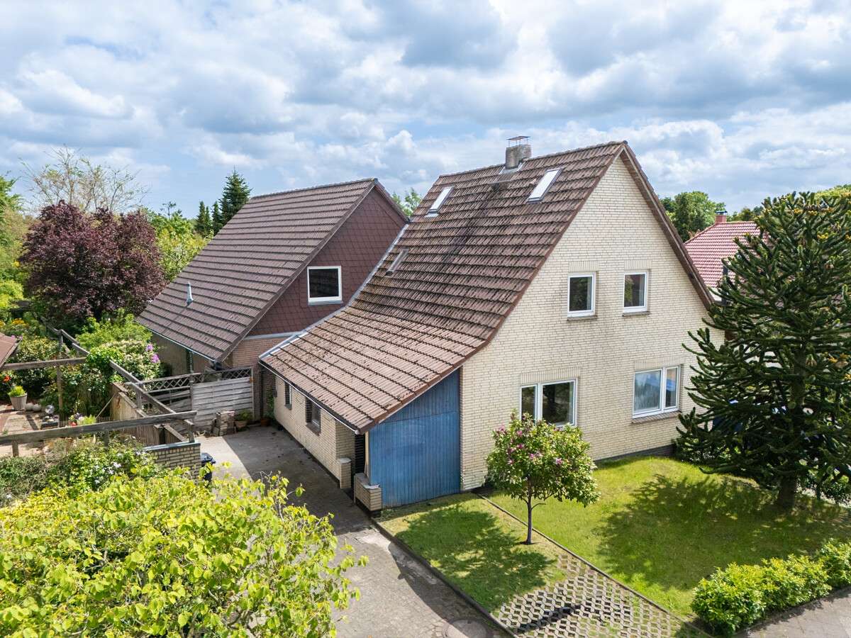 Thumbnail-Haus zum Kaufen in Schortens 335.000,00 € 220 m²