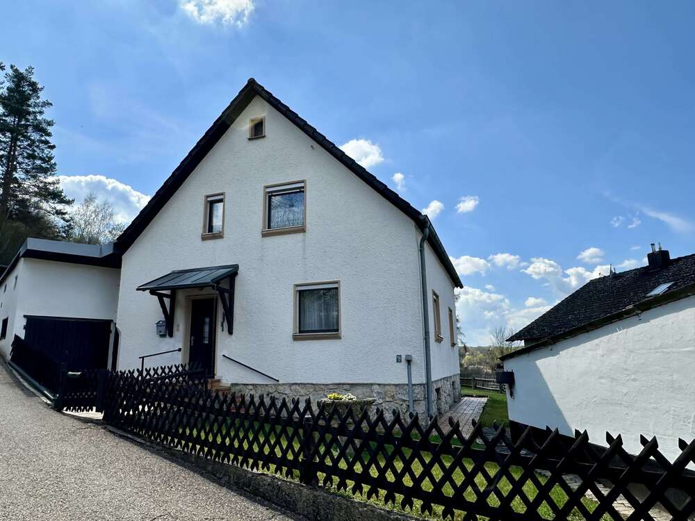 Thumbnail-Haus zum Kaufen in Laaber 200.000,00 € 136 m²