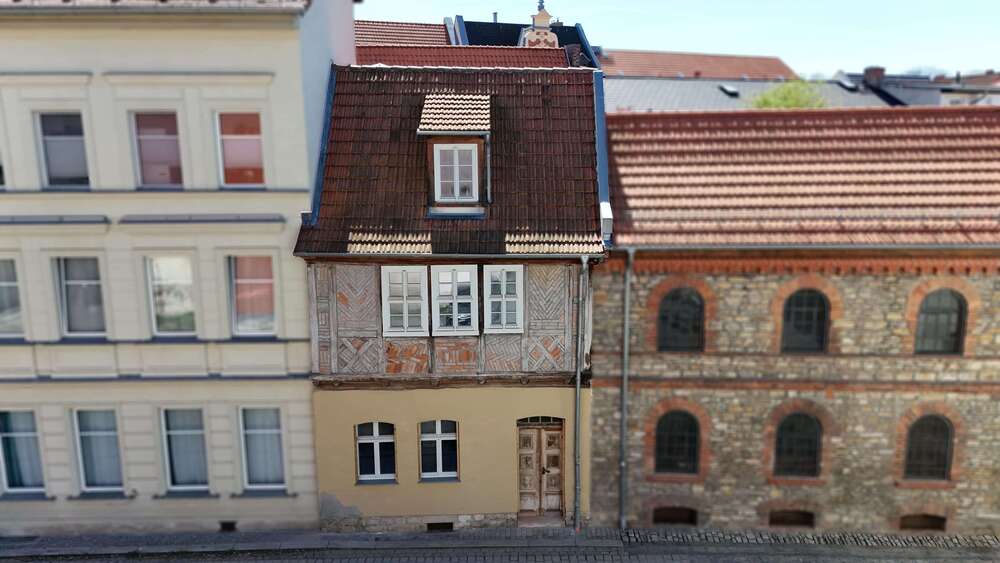 Thumbnail-Haus zum Kaufen in Aschersleben 67.000,00 € 70 m²