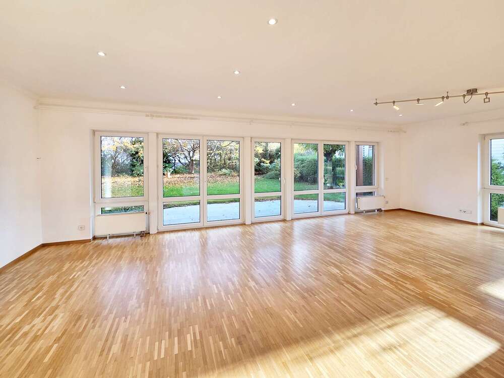 Thumbnail-Haus zum Kaufen in Ditzingen 990.000,00 € 227 m²