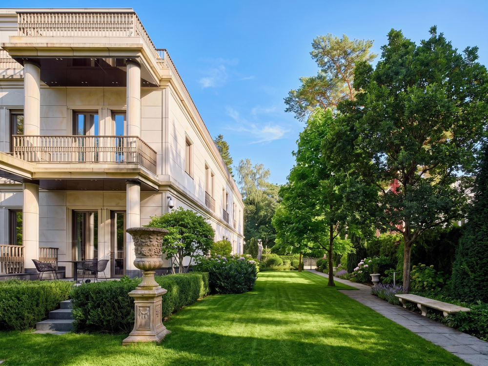 Thumbnail-Wohnung zum Mieten in Berlin 9.500,00 € 249 m²