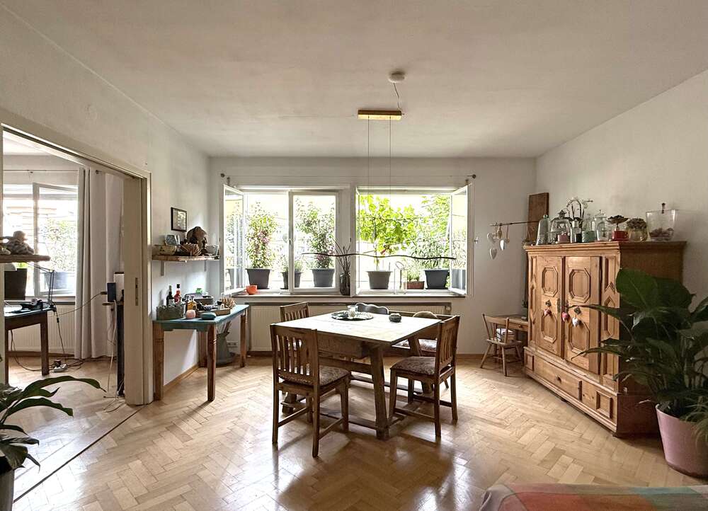 Thumbnail-Wohnung zum Kaufen in Stuttgart 398.000,00 € 92 m²