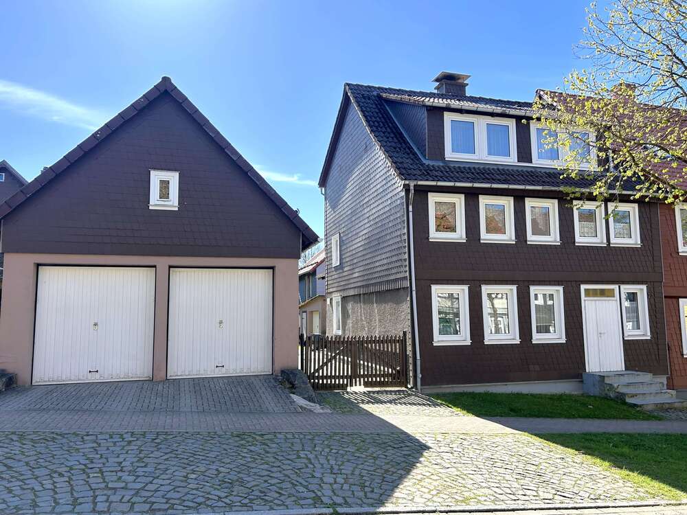 Thumbnail-Haus zum Kaufen in Clausthal-Zellerfeld 79.000,00 € 200 m²