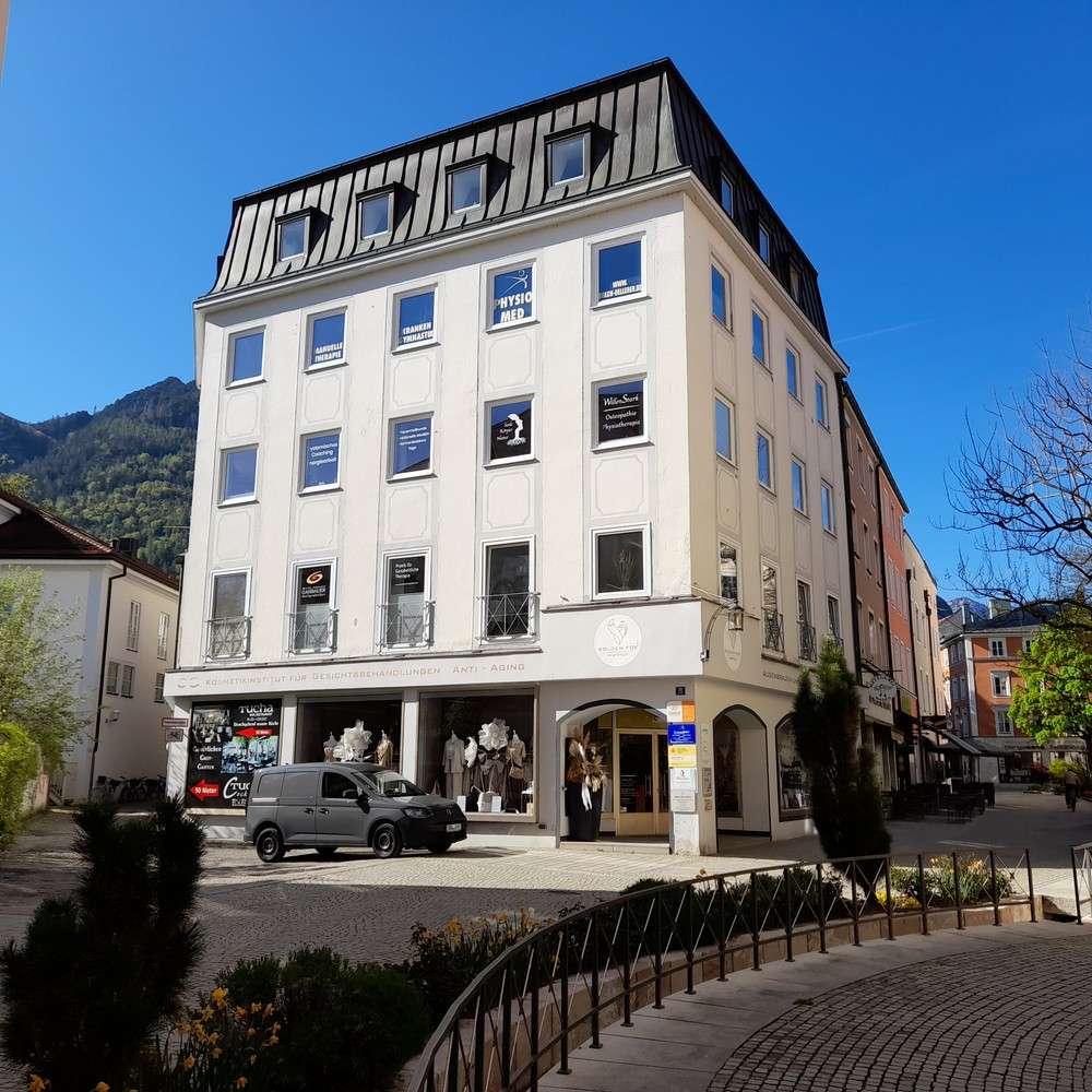 Thumbnail-Halle in Bad Reichenhall 650,00 € 130 m²