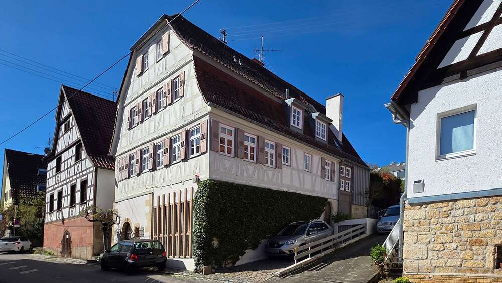 Thumbnail-Haus zum Kaufen in Stuttgart Sillenbuch 1.190.000,00 € 250 m²