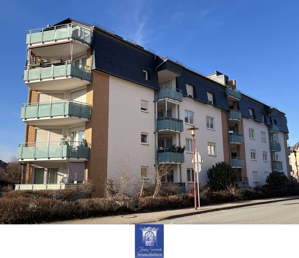 Thumbnail-Wohnung zum Kaufen in Freital 70.000,00 € 39 m²