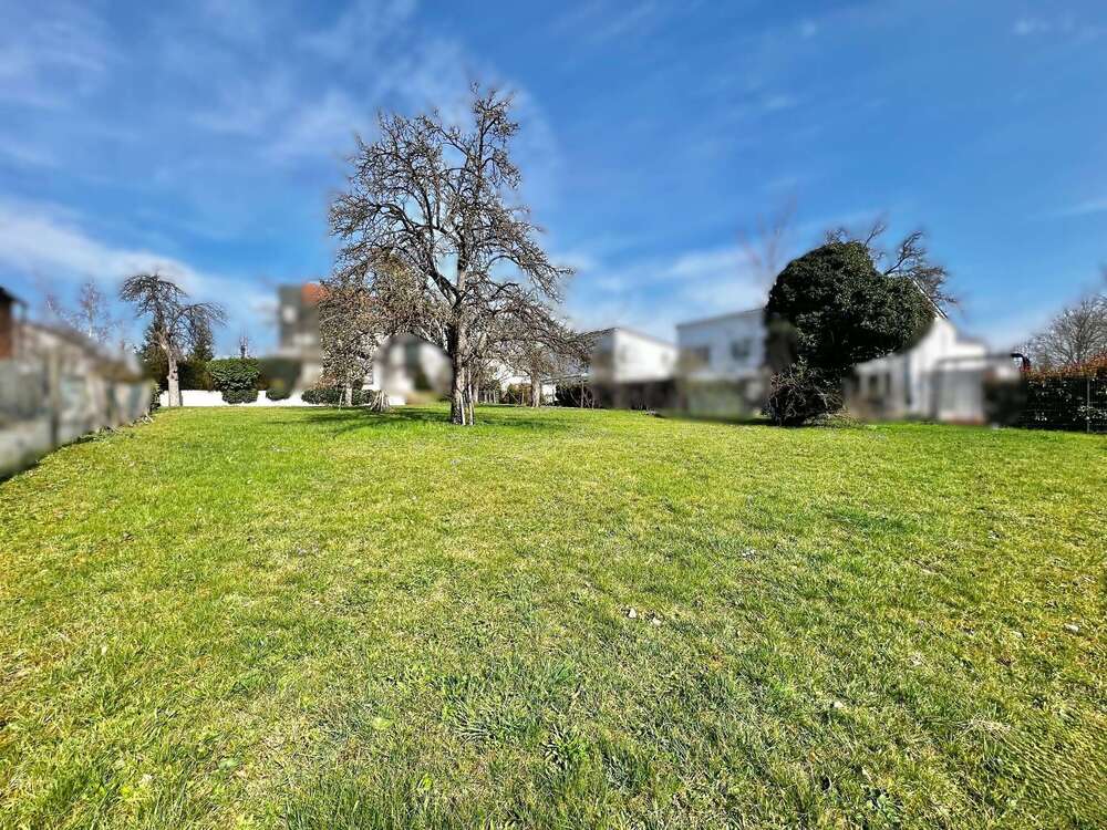 Thumbnail-Grundstück zu verkaufen in Reutlingen 585.000,00 € 722 m²