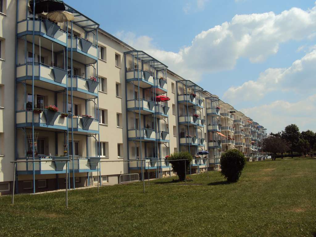 Thumbnail-Wohnung zum Mieten in Gera 317,07 € 48.78 m²