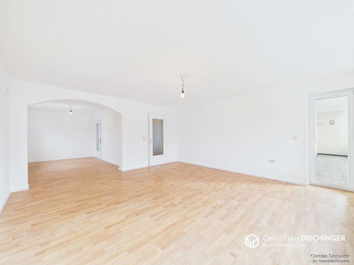 Thumbnail-Wohnung zum Mieten in Regensburg 1.300,00 € 100 m²