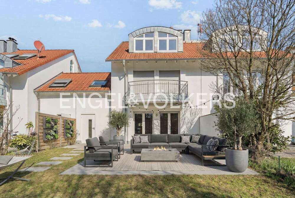 Thumbnail-Haus zum Mieten in Sulzbach (Taunus) 2.850,00 € 165 m²