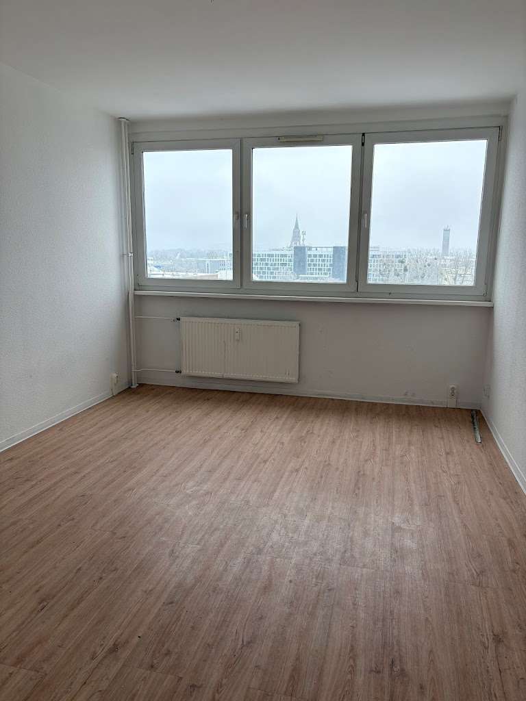 Thumbnail-Wohnung zum Mieten in Neubrandenburg 250,00 € 24 m²