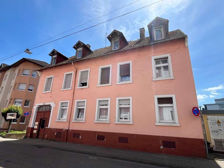 Thumbnail-Haus zum Kaufen in Rastatt 650.000,00 € 412.57 m²