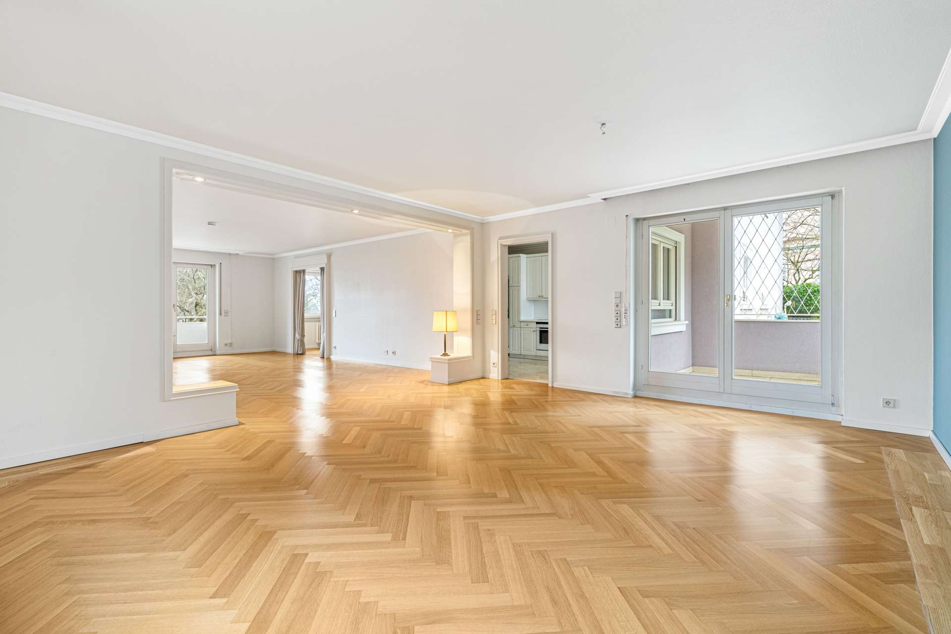 Thumbnail-Wohnung zum Mieten in Baden-Baden 1.800,00 € 145 m²