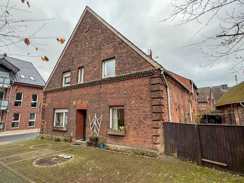 Thumbnail-Haus zum Kaufen in Sendenhorst 399.000,00 € 252 m²