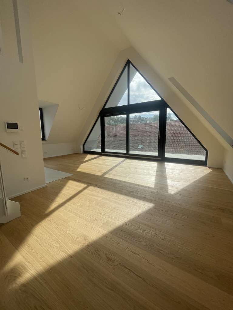 Thumbnail-Wohnung zum Mieten in Wiesbaden 1.950,00 € 131 m²