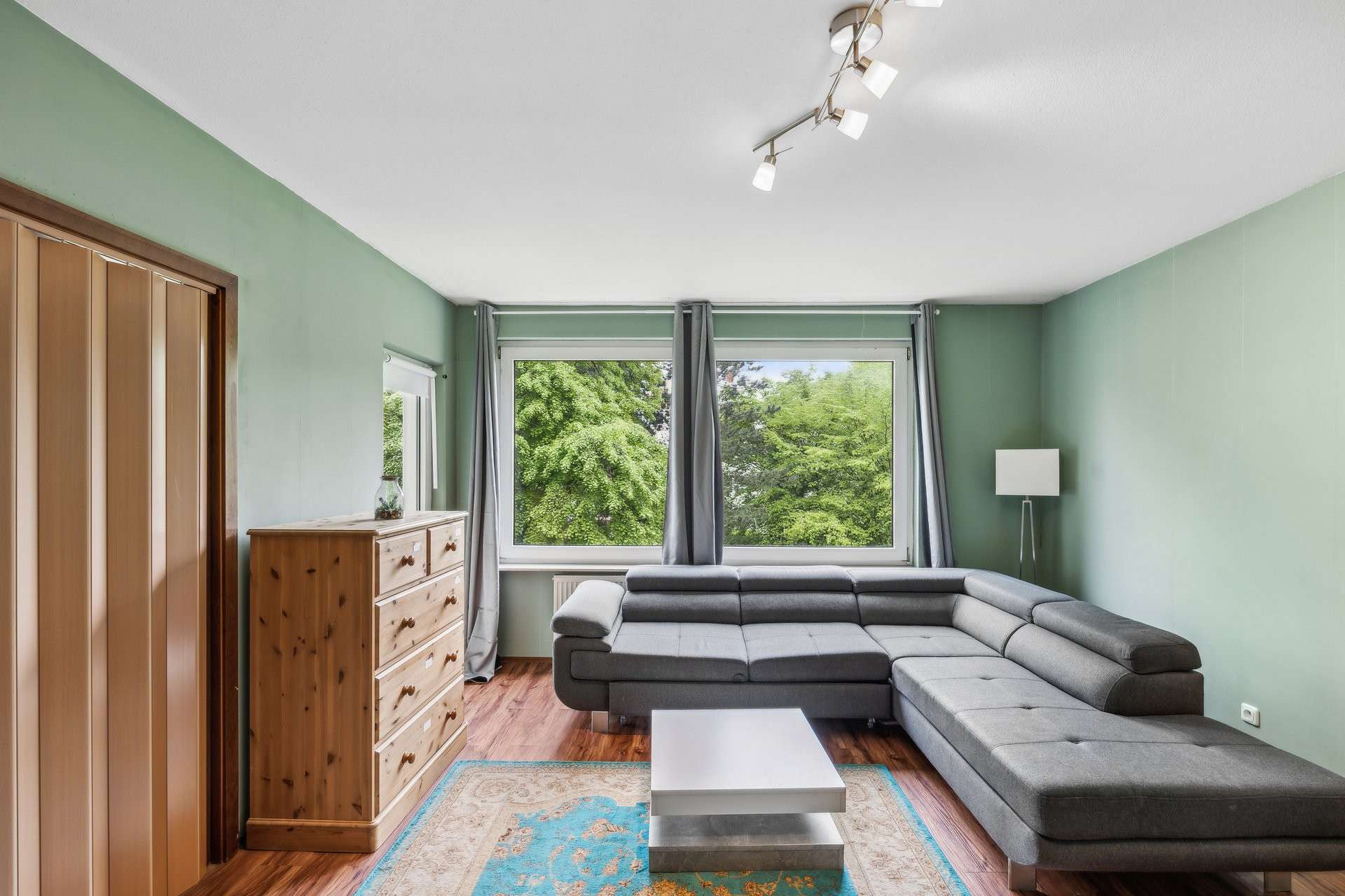 Thumbnail-Wohnung zum Kaufen in Laatzen 160.000,00 € 70 m²