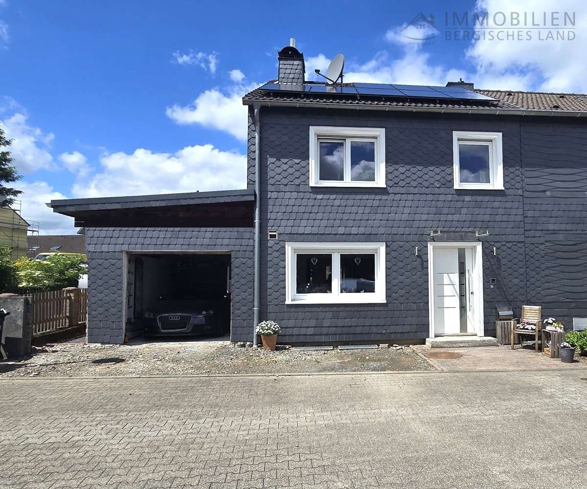 Thumbnail-Haus zum Kaufen in Hückeswagen 325.000,00 € 110 m²