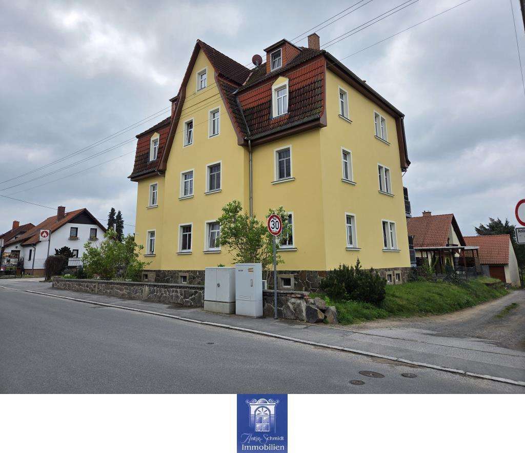 Thumbnail-Wohnung zum Kaufen in Weinböhla 140.000,00 € 66.26 m²