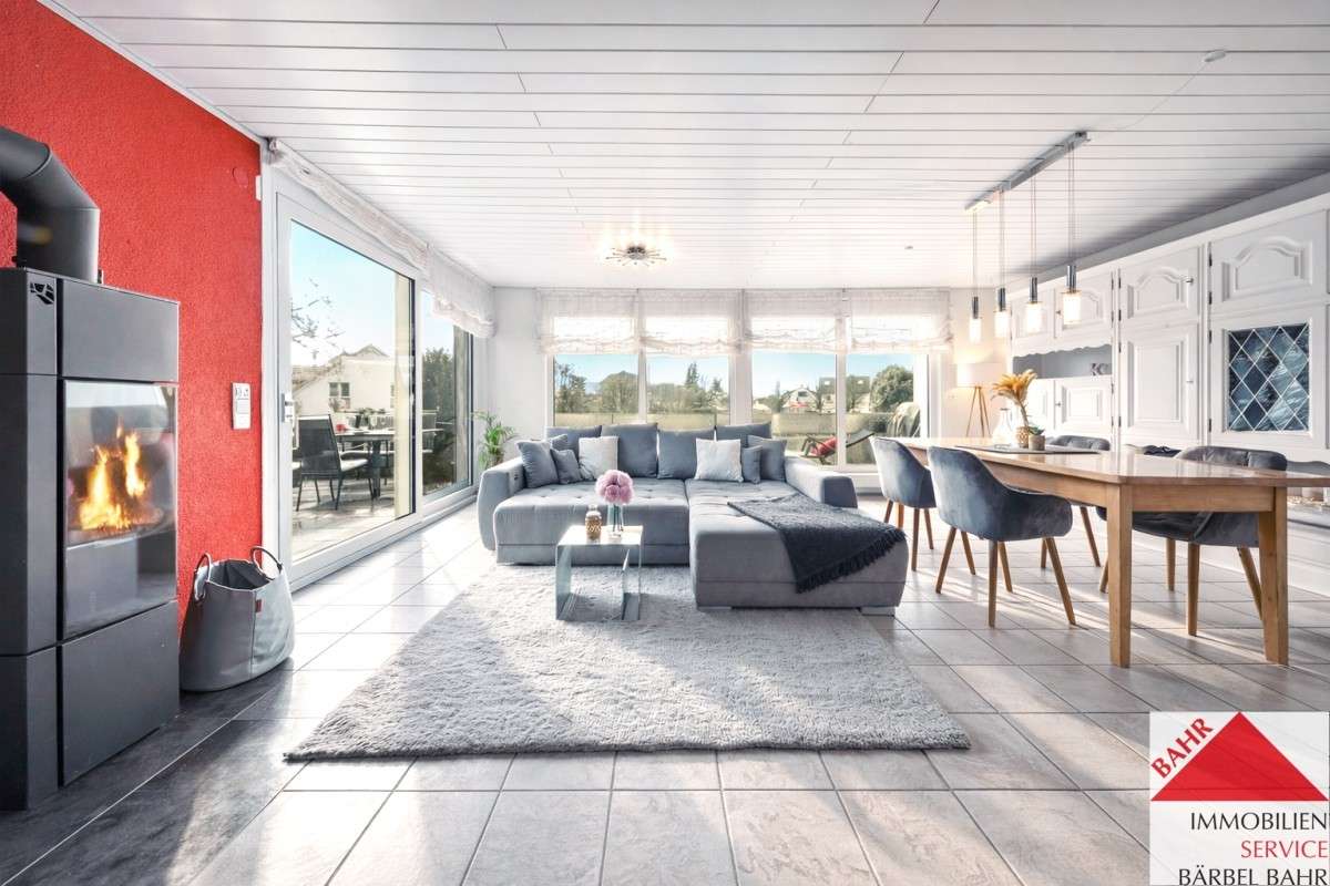 Thumbnail-Haus zum Kaufen in Herrenberg 898.000,00 € 291.52 m²