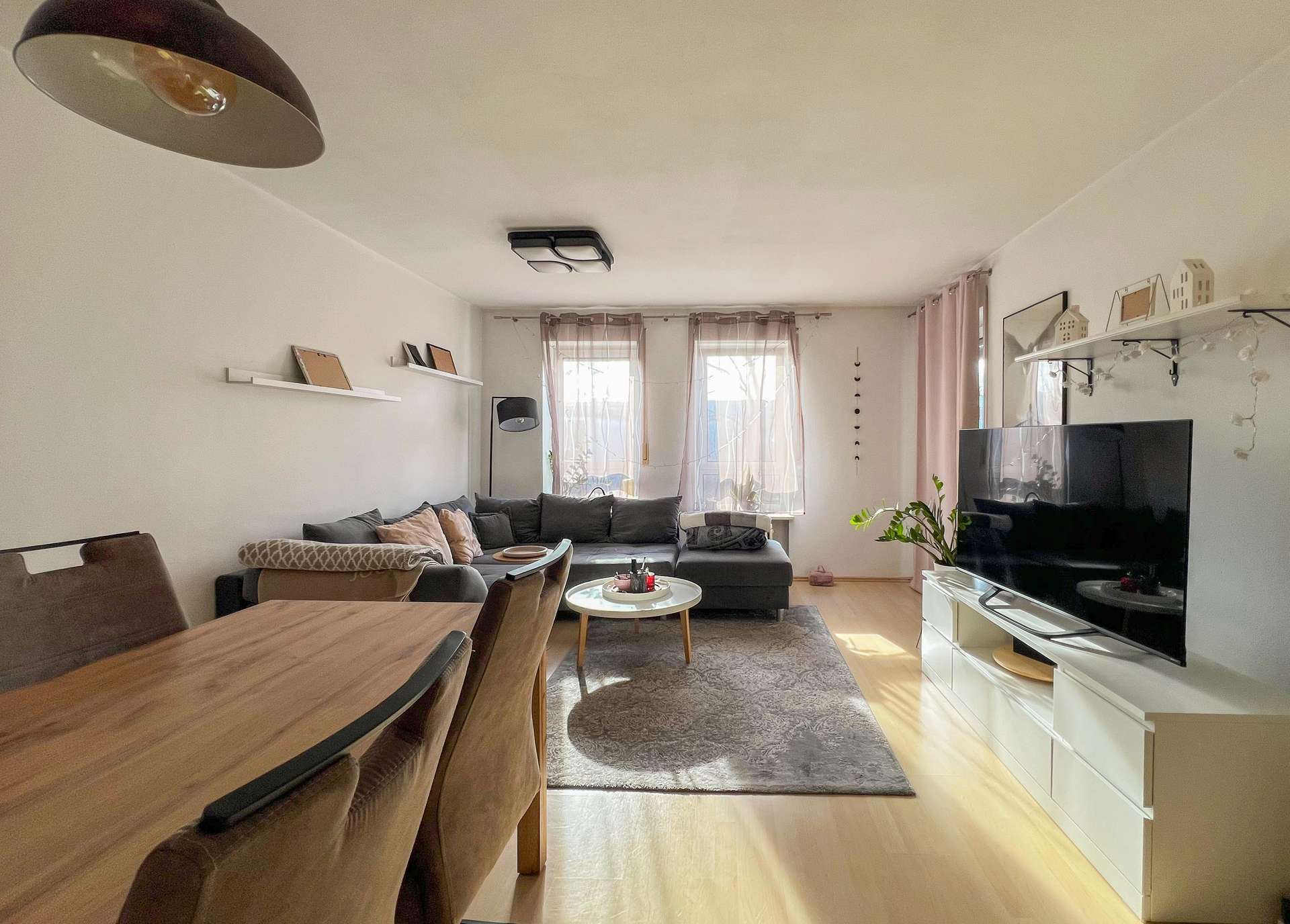 Thumbnail-Wohnung zum Kaufen in Augsburg 365.000,00 € 75.29 m²