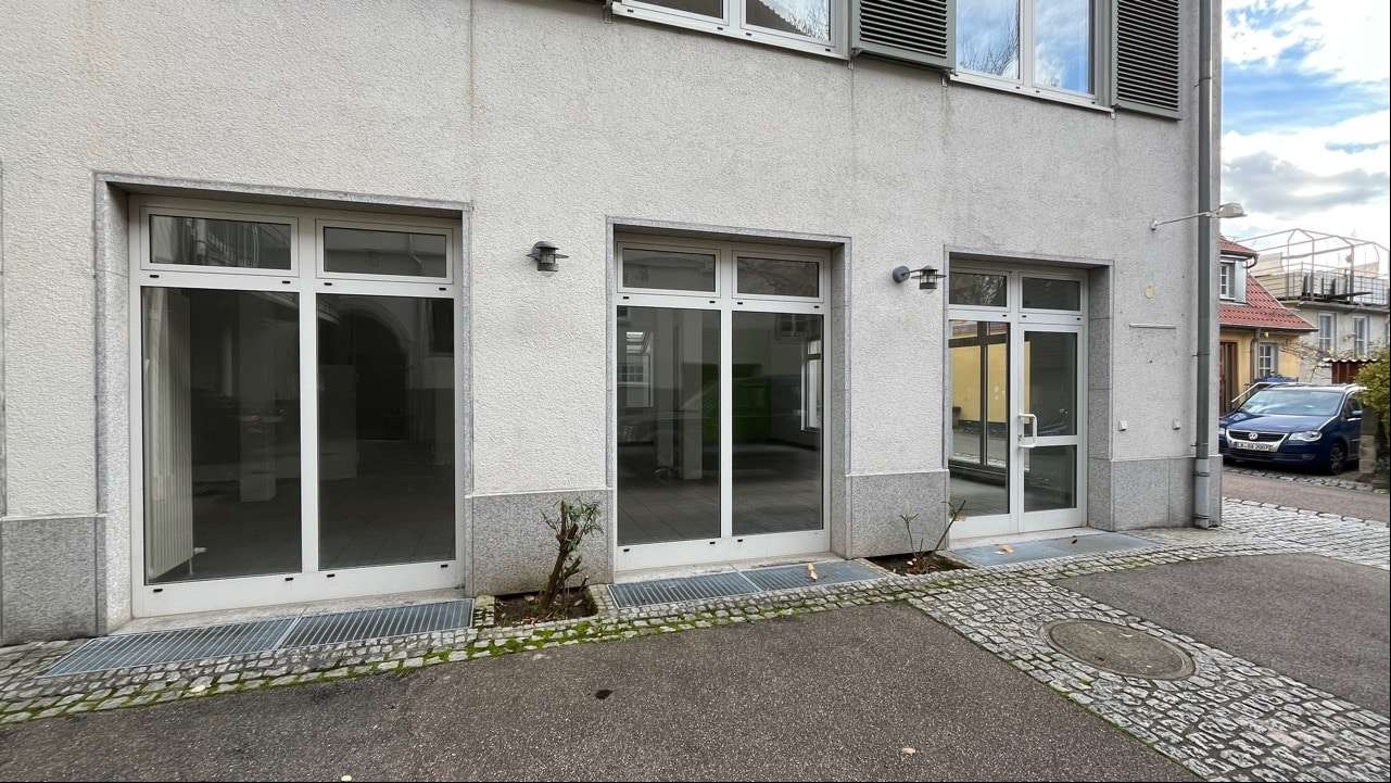 Thumbnail-Einzelhandel in Vaihingen 995,00 € 124 m²
