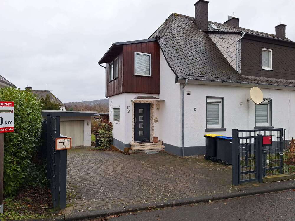 Thumbnail-Haus zum Kaufen in Sinn 208.000,00 € 102 m²