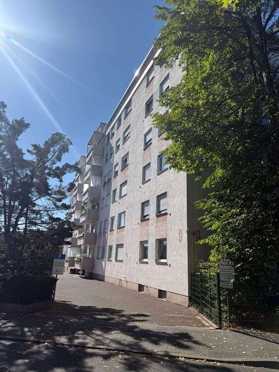 Thumbnail-Wohnung zum Kaufen in Offenbach Bieber 198.900,00 € 66.42 m²