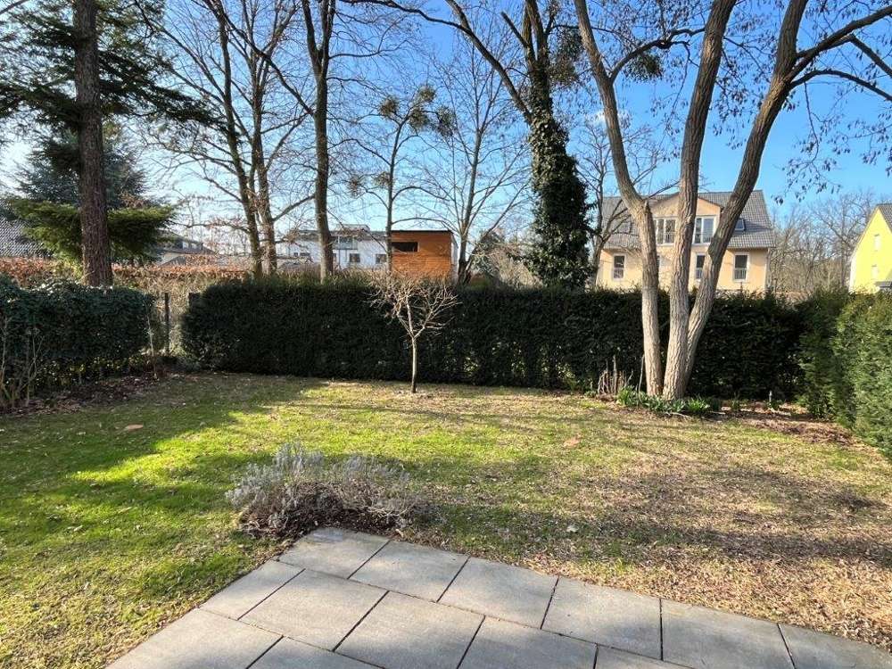 Thumbnail-Haus zum Kaufen in Berlin Nikolassee 429.000,00 € 69.41 m²