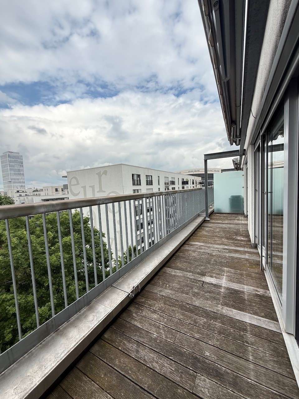 Thumbnail-Wohnung zum Mieten in Frankfurt am Main 1.900,00 € 114.59 m²