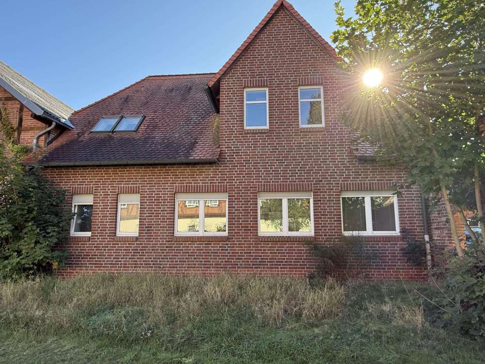 Thumbnail-Haus zum Kaufen in Beetzendorf 140.000,00 € 171 m²
