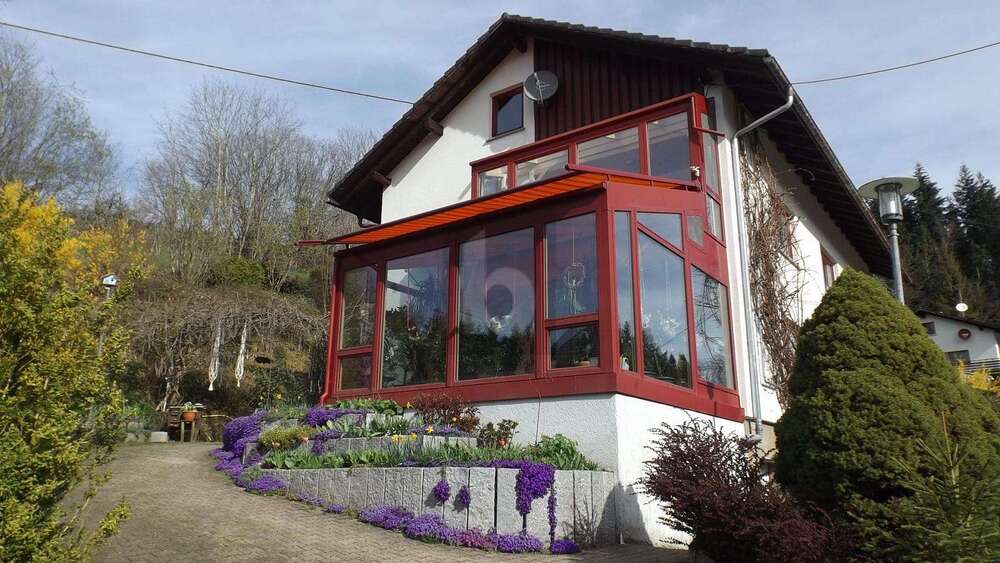 Thumbnail-Haus zum Kaufen in Höchenschwand 395.000,00 € 270 m²